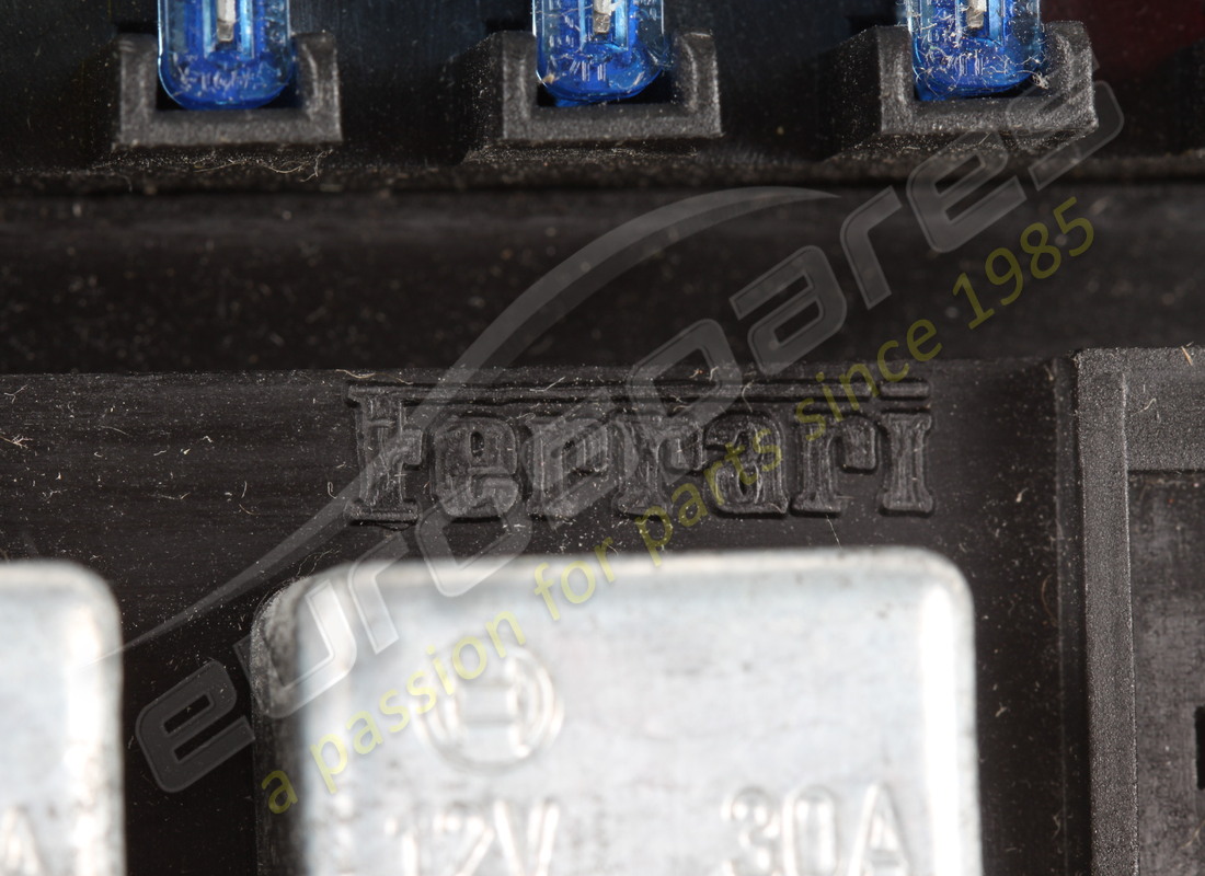 NEW FERRARI FUSE BOX ASSEMBLY. PART NUMBER 132203 (9) new ferrari fuse box assembly. part number 132203 (9)