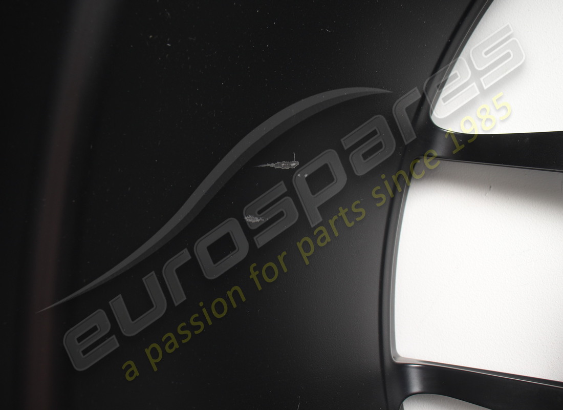 NEW FERRARI 20 FRONT WHEEL RIM. PART NUMBER 266875 (6) new ferrari 20 front wheel rim. part number 266875 (6)