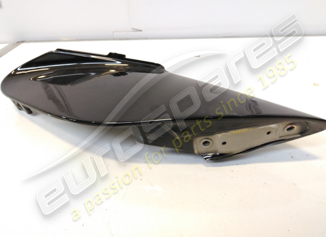 used ferrari lh flank flow splitter. part number 87029400 (3)