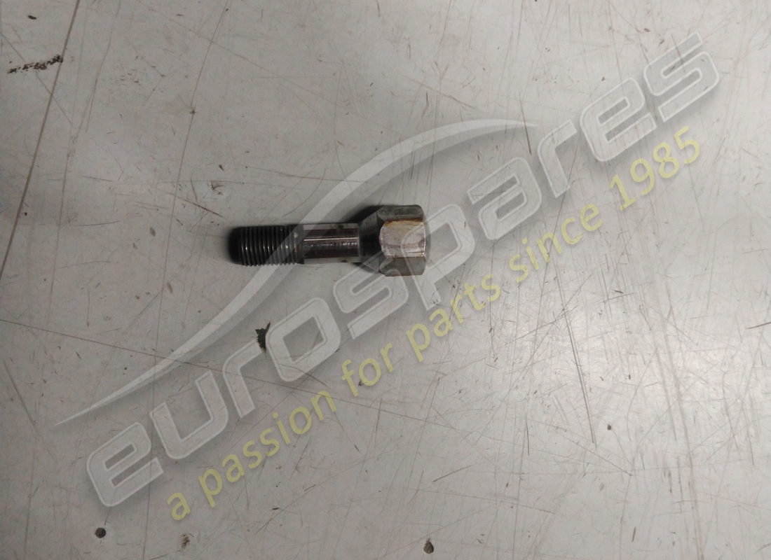 USED FERRARI WHEEL BOLT. PART NUMBER 120503 (2) used ferrari wheel bolt. part number 120503 (2)