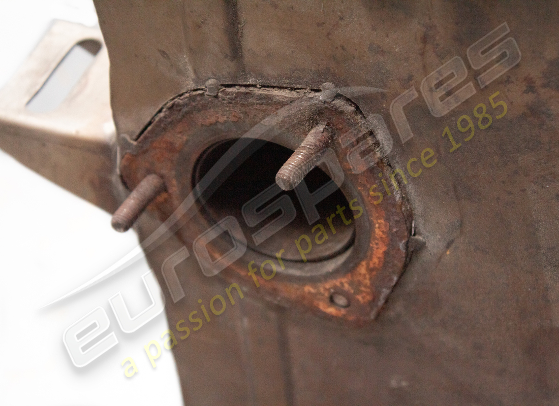 USED LAMBORGHINI MUFFLER (ASSEMBLY). PART NUMBER 004430979 (3) used lamborghini muffler (assembly). part number 004430979 (3)