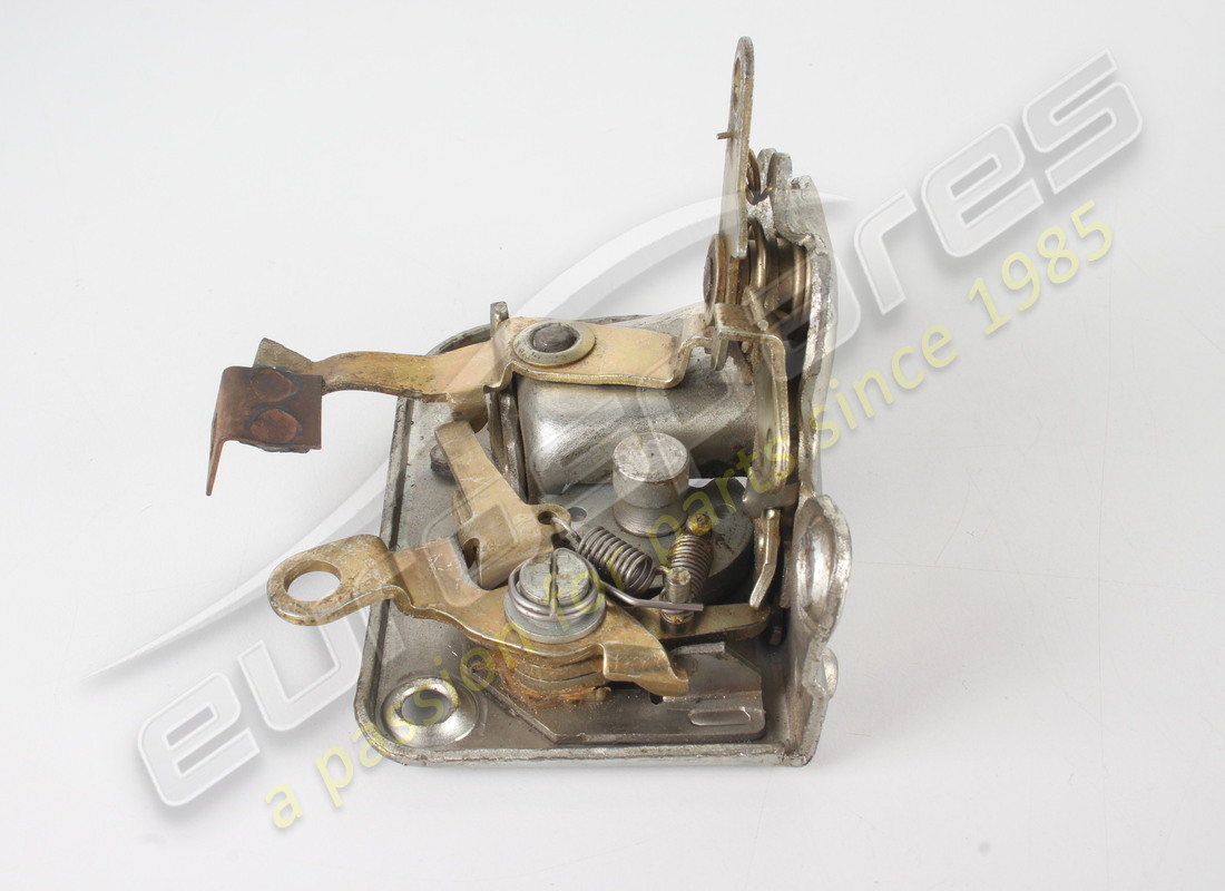 new ferrari rh door lock. part number 50137801 (4)