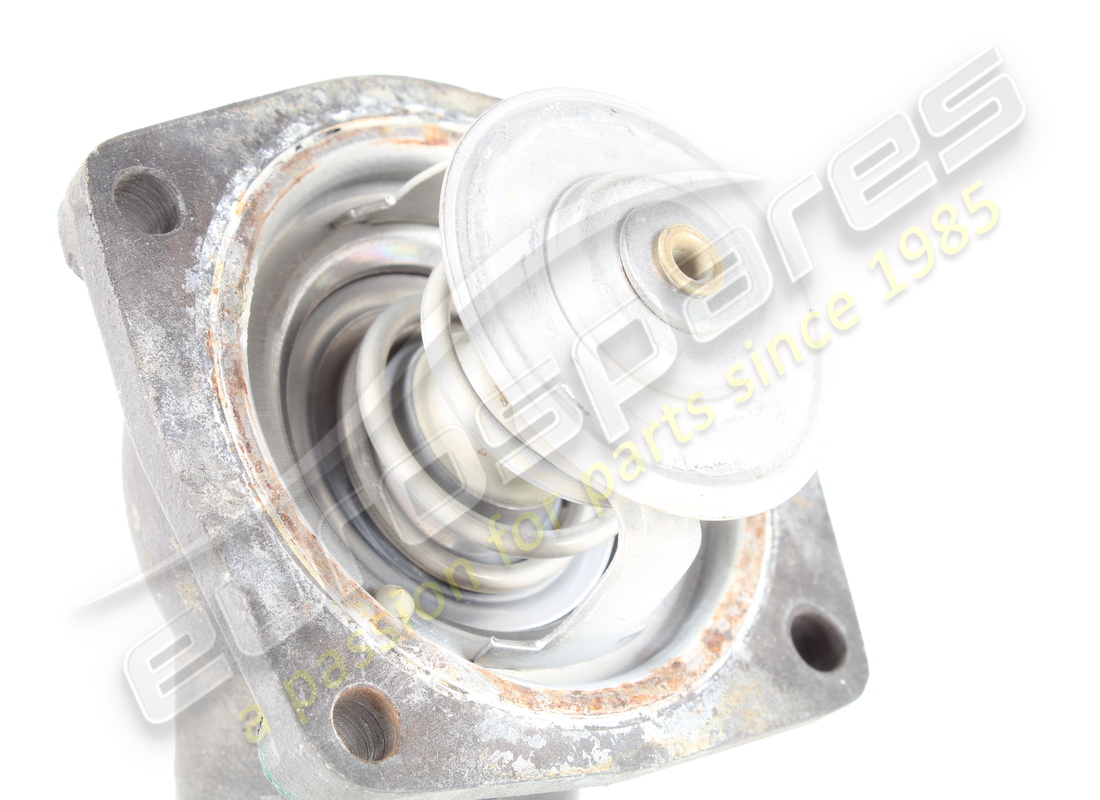 used ferrari thermostat valve cover. part number 157565 (2)