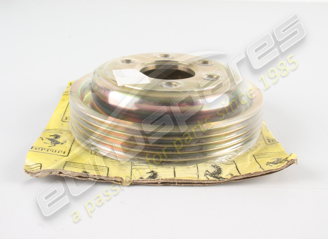 NEW FERRARI PULLEY. PART NUMBER 158009 (2) new ferrari pulley. part number 158009 (2)