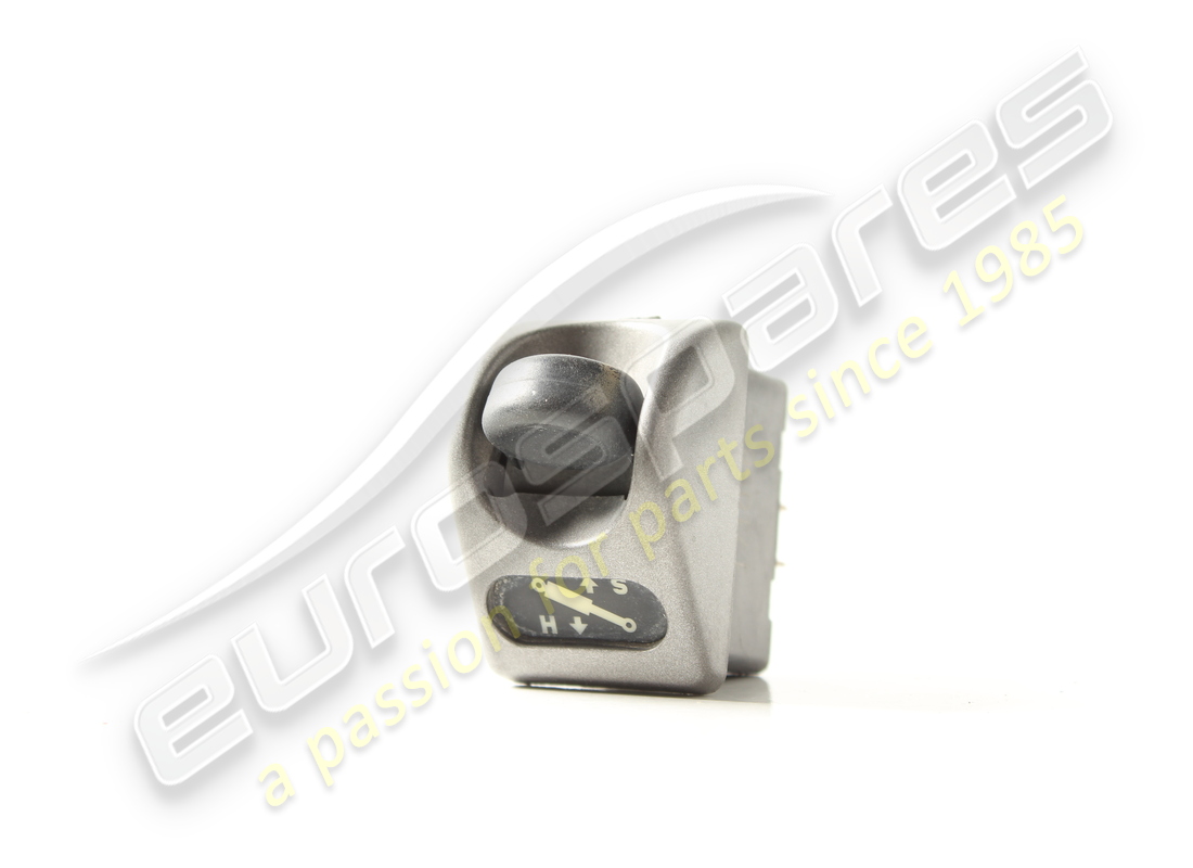 USED FERRARI SWITCH. PART NUMBER 153086 (2) used ferrari switch. part number 153086 (2)