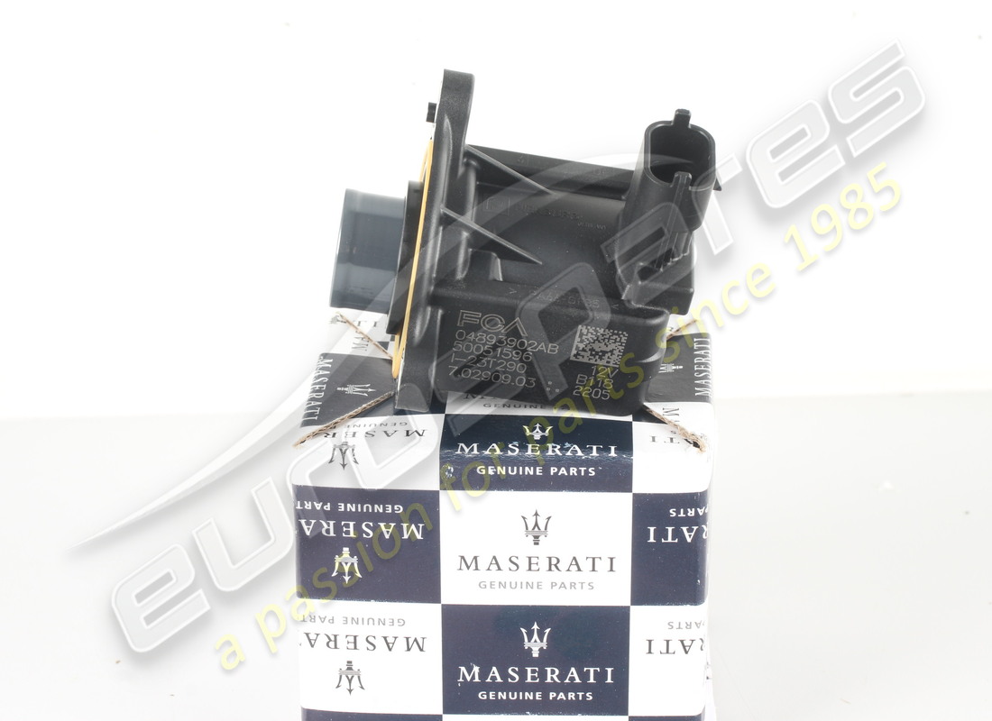 NEW MASERATI TURBOCHARGERS DUMP-VALVE. PART NUMBER 673010358 (4) new maserati turbochargers dump-valve. part number 673010358 (4)