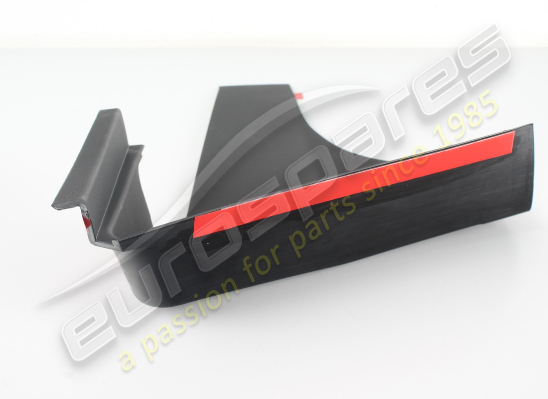 new maserati rh inner covering. part number 68473900 (3)