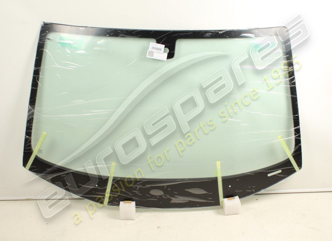 NEW LAMBORGHINI WINDSHIELD. PART NUMBER 4T0845099G (1) new lamborghini windshield. part number 4t0845099g (1)