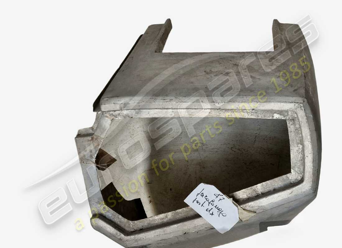 NEW LAMBORGHINI RIGHT REAR FENDER SECTION. PART NUMBER 007010051 (4) new lamborghini right rear fender section. part number 007010051 (4)