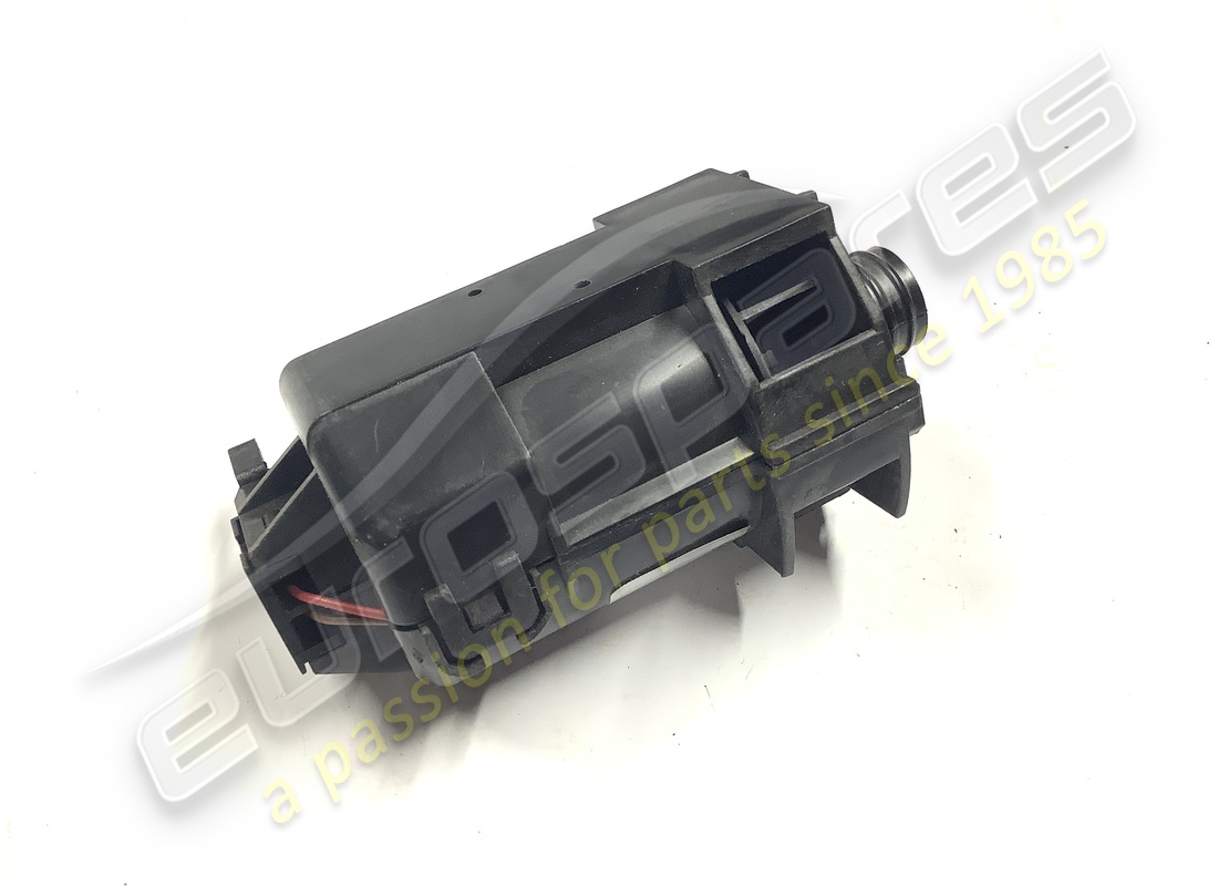 NEW FERRARI INTAKE FAN. PART NUMBER 61983500 (3) new ferrari intake fan. part number 61983500 (3)