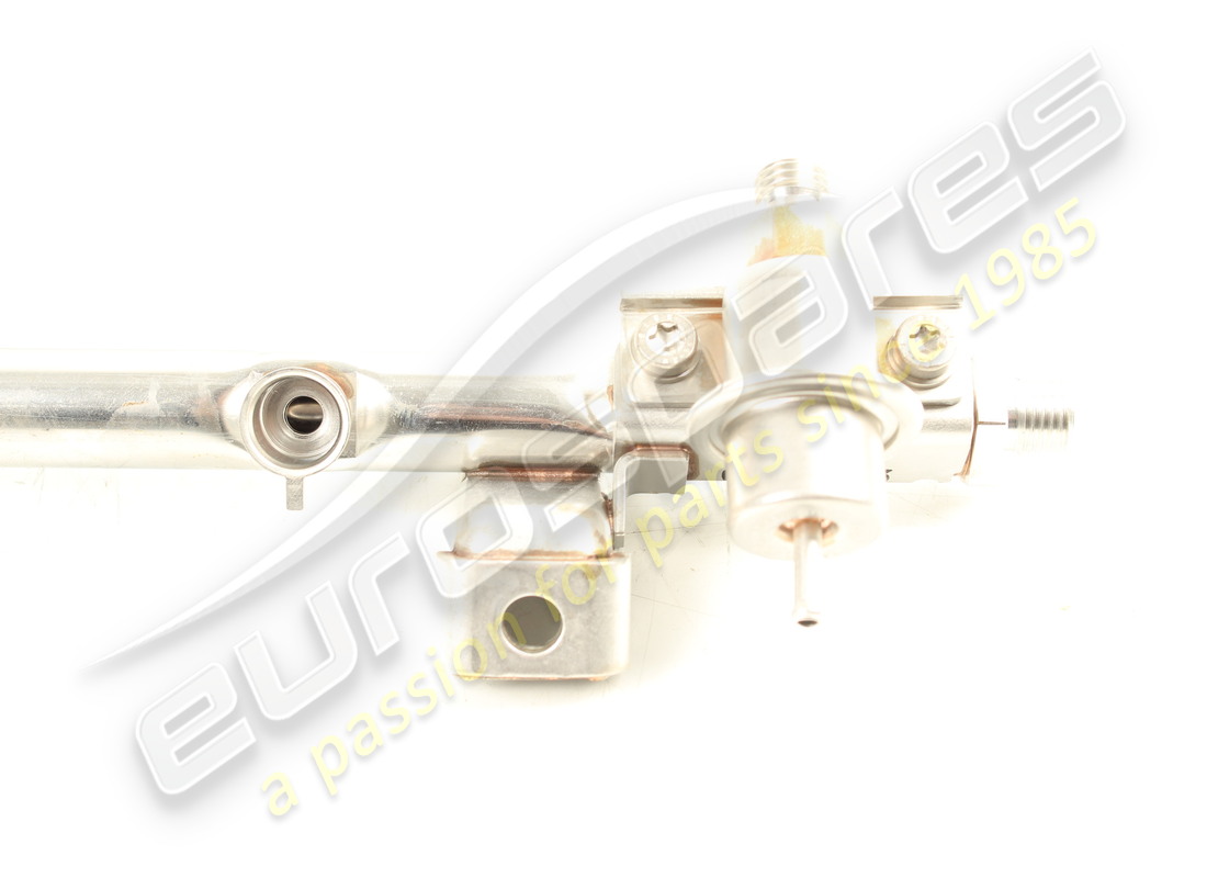 NEW FERRARI RH FUEL PIPE WITH REGULATOR. PART NUMBER 172559 (4) new ferrari rh fuel pipe with regulator. part number 172559 (4)