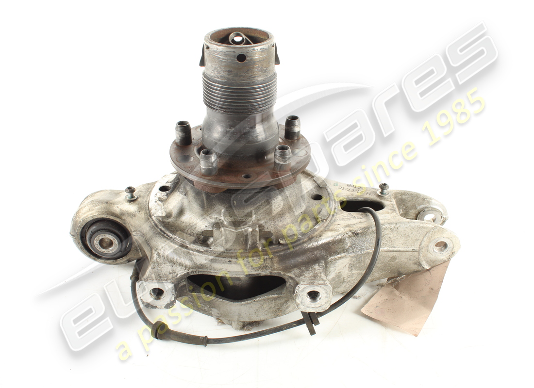 used ferrari rh hub carrier. part number 266199 (2)