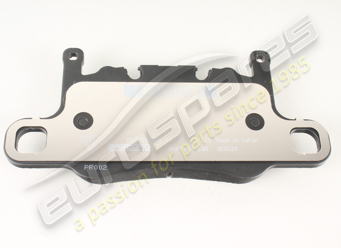 new porsche 1 set of brake pads for disc. part number 99135294601 (2)