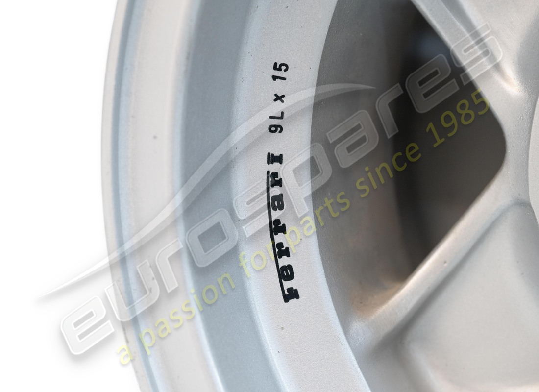 NEW (OTHER) FERRARI REAR WHEEL (9X15). PART NUMBER 109193 (2) new (other) ferrari rear wheel (9x15). part number 109193 (2)