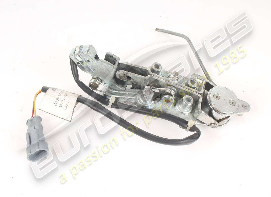 used ferrari rh outer handle. part number 68127300 (1)