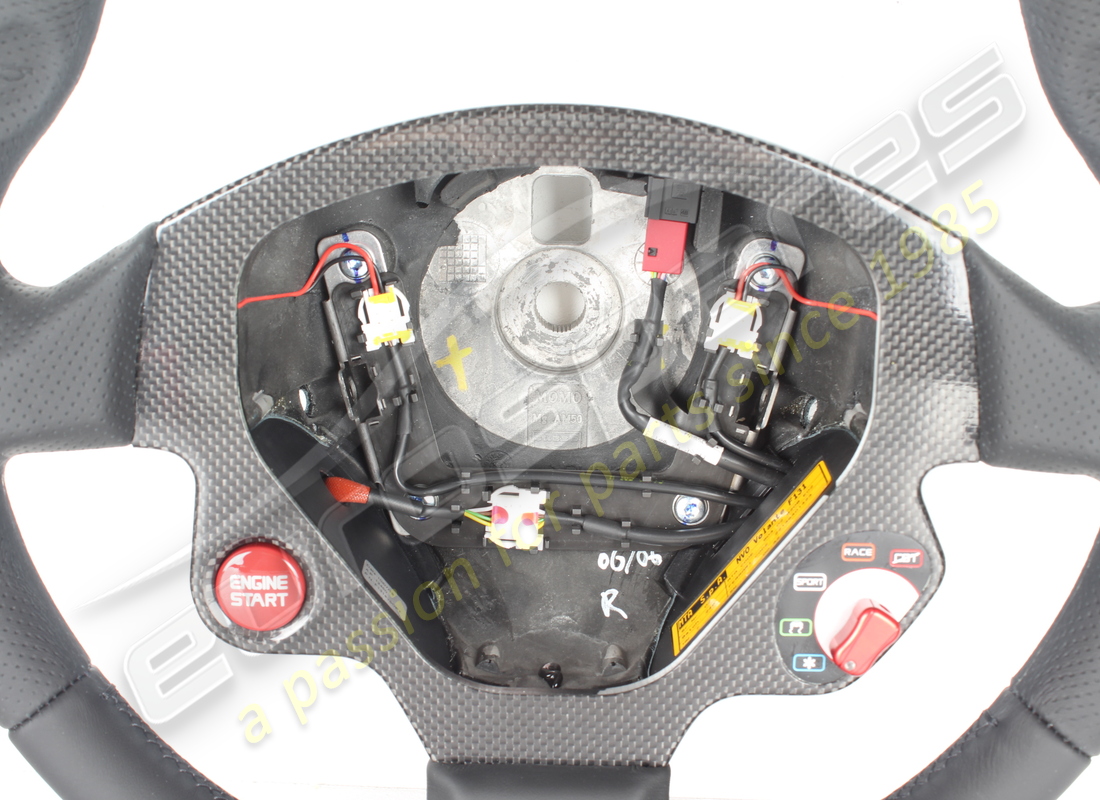 NEW FERRARI CARBON STEERING WHEEL. PART NUMBER 80898200 (5) new ferrari carbon steering wheel. part number 80898200 (5)