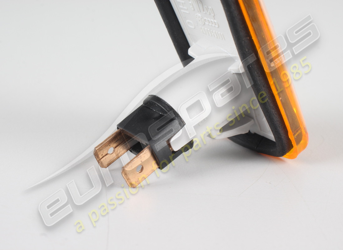 NEW PORSCHE TURN SIGNAL REPEATER - YELLOW - D - MJ 1981>>. PART NUMBER 4A0949101 (4) new porsche turn signal repeater - yellow - d - mj 1981>>. part number 4a0949101 (4)