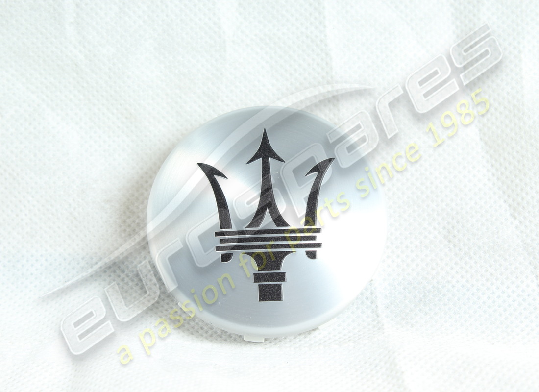 NEW MASERATI WHEEL BADGE 21'' ERACLE. PART NUMBER 670149353 (1) new maserati wheel badge 21'' eracle. part number 670149353 (1)