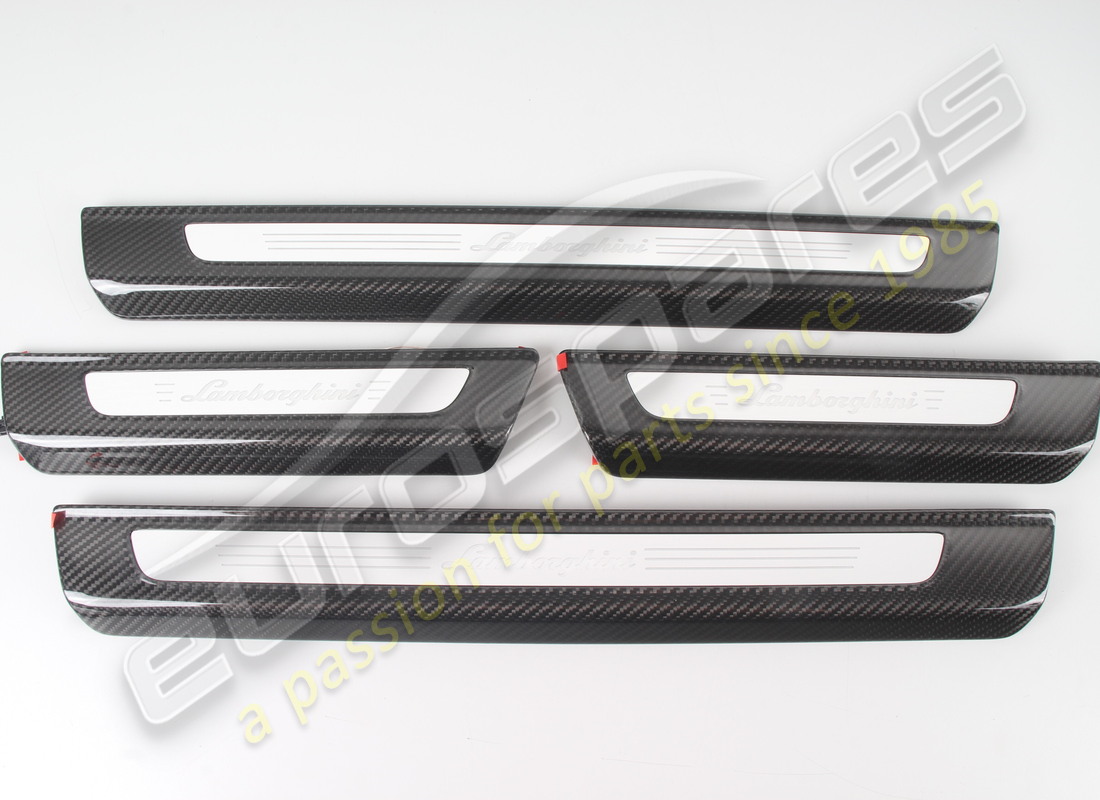 NEW LAMBORGHINI KIT KICKPLATE URUS CFK BACKLIT. PART NUMBER 4ML069641B (2) new lamborghini kit kickplate urus cfk backlit. part number 4ml069641b (2)