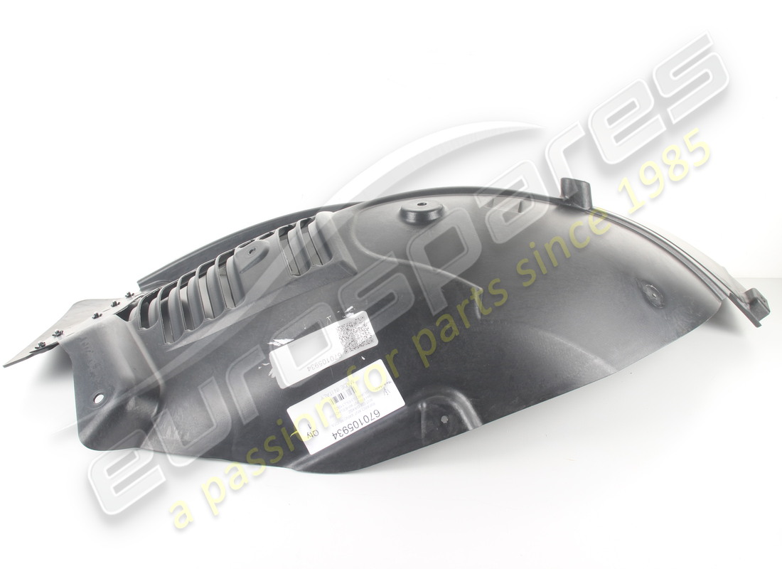 NEW MASERATI RH FRONT WHEELHOUSE GUARD (L. PART NUMBER 670105934 (3) new maserati rh front wheelhouse guard (l. part number 670105934 (3)
