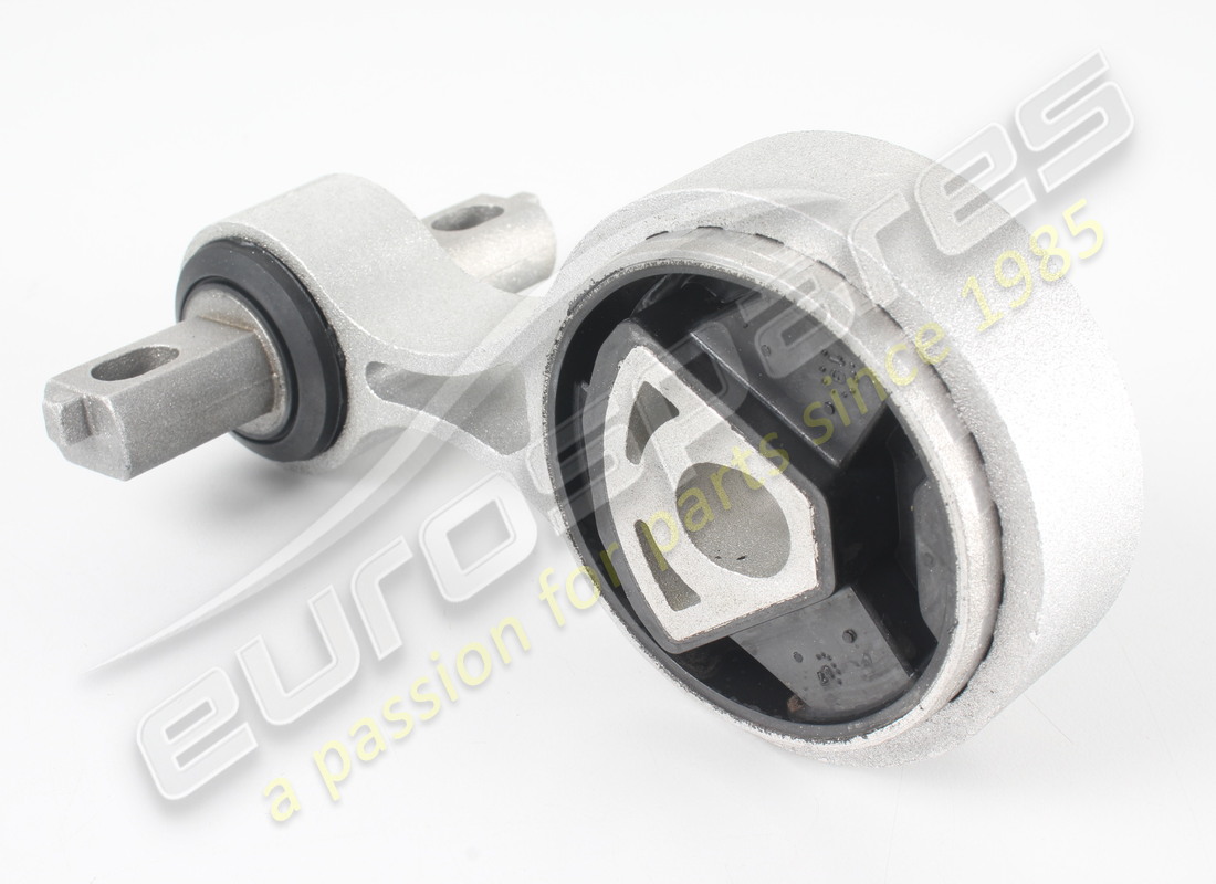 NEW MASERATI HIGH CONNECTING ROD MOUNT. PART NUMBER 670004297 (1) new maserati high connecting rod mount. part number 670004297 (1)