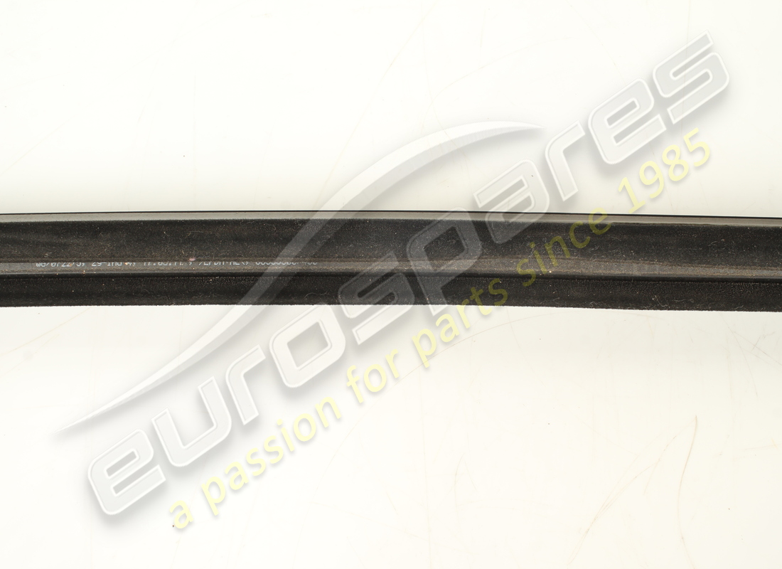 USED MASERATI RH OUTER GLASS SCRAPER GASK. PART NUMBER 82076000 (9) used maserati rh outer glass scraper gask. part number 82076000 (9)