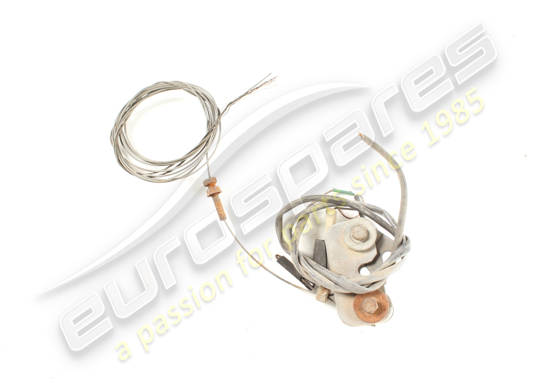 USED FERRARI BONNET LOCK. PART NUMBER 60277407 (3) used ferrari bonnet lock. part number 60277407 (3)