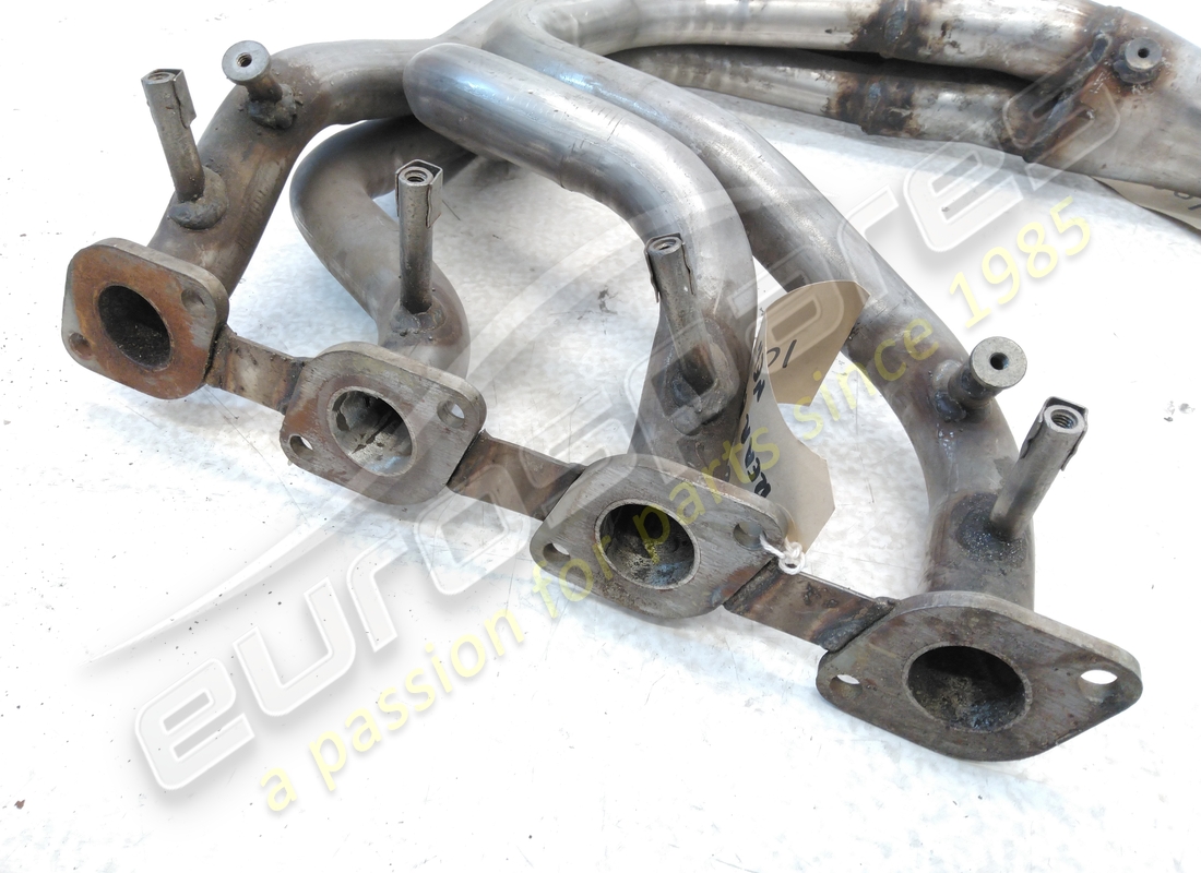 NEW FERRARI 208GT4 74-80 REAR MANIFOLD. PART NUMBER 108434 (3) new ferrari 208gt4 74-80 rear manifold. part number 108434 (3)