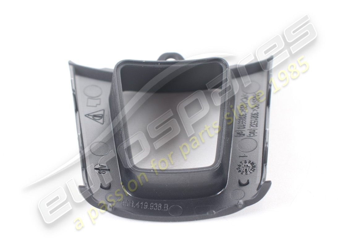 new porsche trim rear lower - without heating black. part number 95b419938g5q0 (3)