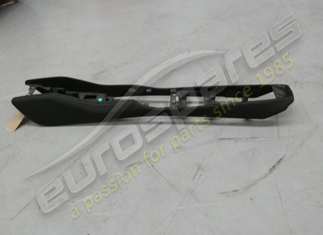 damaged ferrari corpo mobiletto base complete. part number 873703 (2)