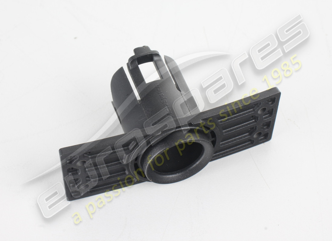 new ferrari pipe connector (sensors). part number 69318100 (2)