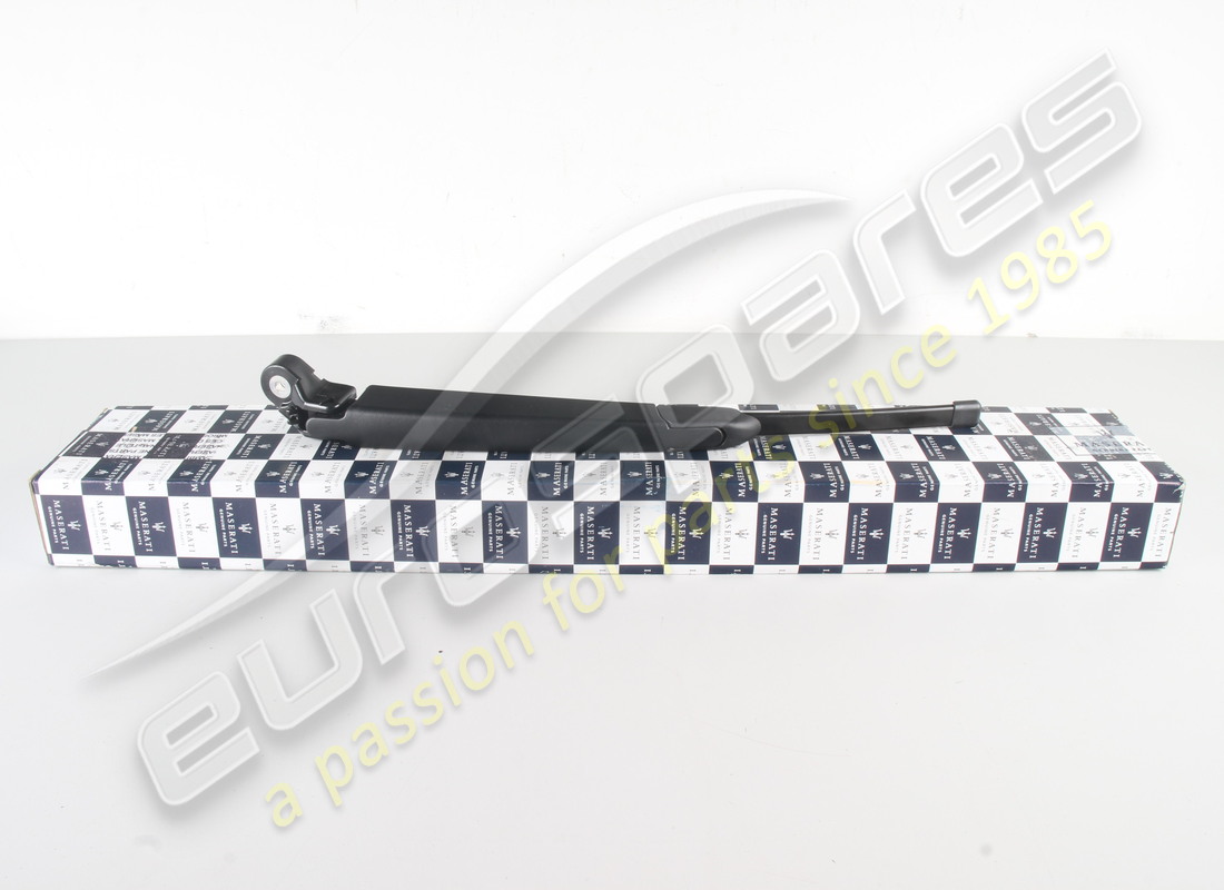 NEW MASERATI REAR LIFTGATE WINDOW WIPER ARM. PART NUMBER 670107927 (1) new maserati rear liftgate window wiper arm. part number 670107927 (1)