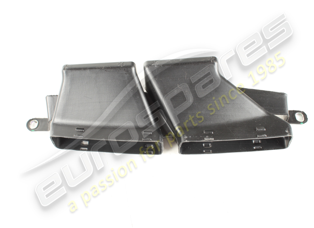 used ferrari hvac defroster connector. part number 87030200 (2)