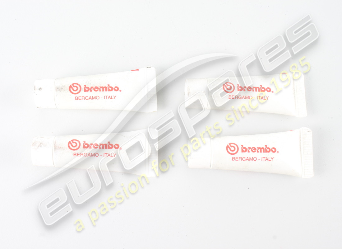 NEW FERRARI KIT OF FRONT PADS WITH SPRIN. PART NUMBER 70000961 (2) new ferrari kit of front pads with sprin. part number 70000961 (2)