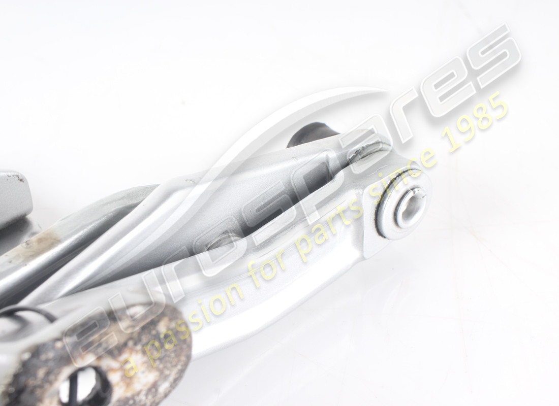 USED FERRARI LH LID HINGE. PART NUMBER 63143100 (4) used ferrari lh lid hinge. part number 63143100 (4)