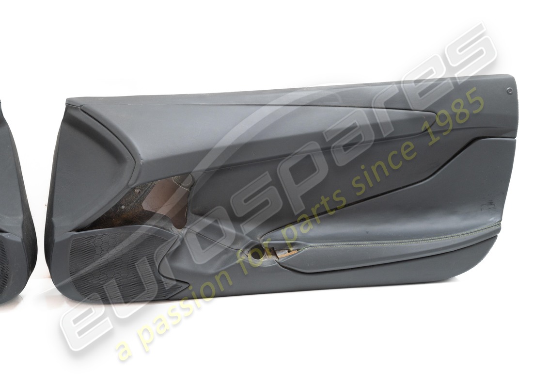 used lamborghini door card set (pair). part number 4768672375a (2)