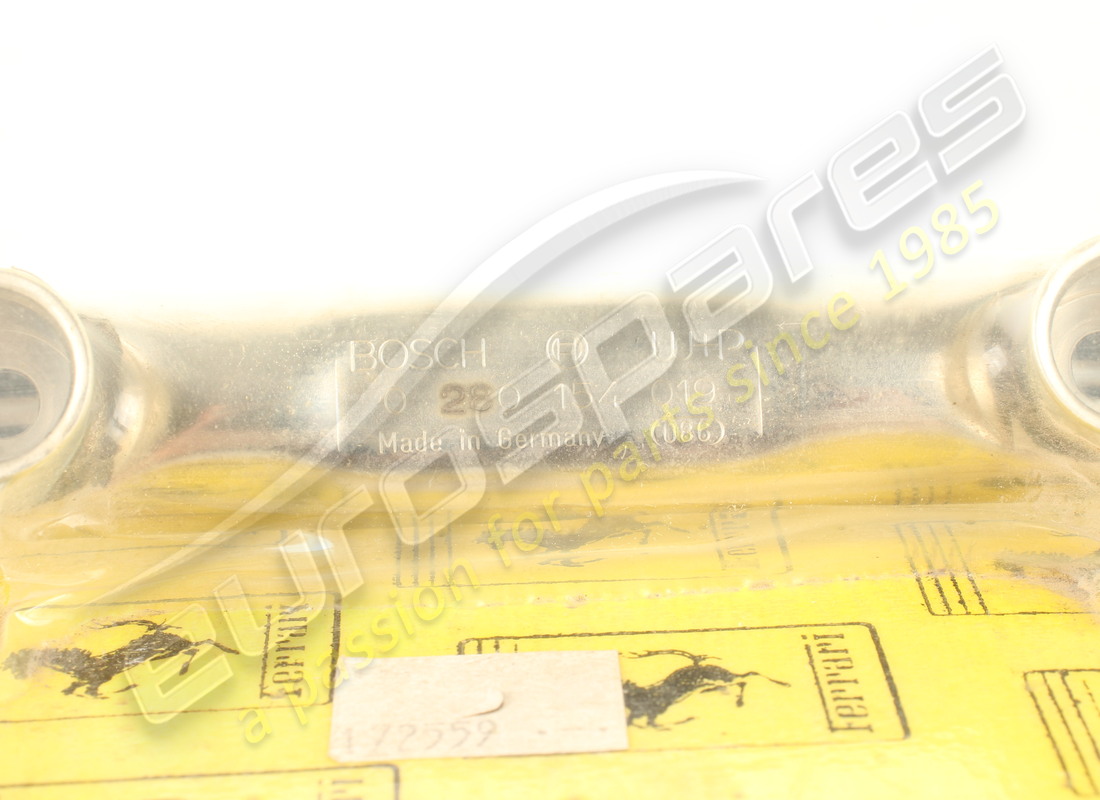 NEW FERRARI RH FUEL PIPE WITH REGULATOR. PART NUMBER 172559 (5) new ferrari rh fuel pipe with regulator. part number 172559 (5)