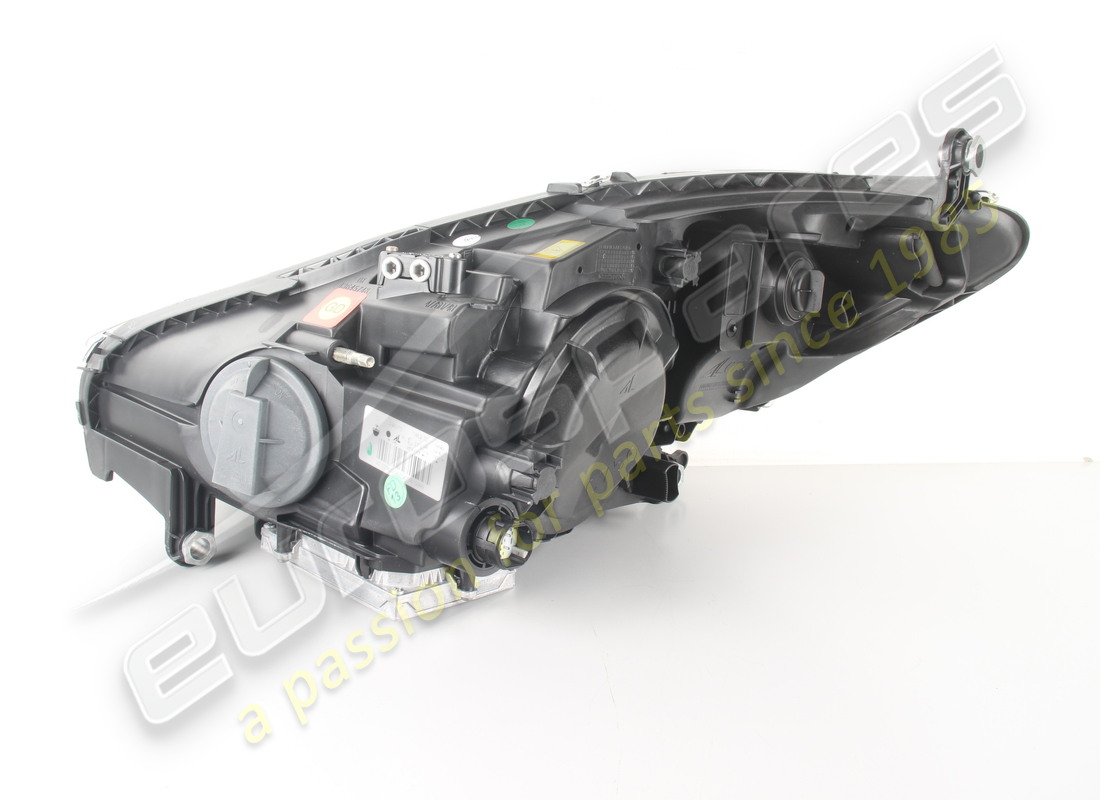 NEW MASERATI RH FRONT HEADLIGHT. PART NUMBER 286375 (5) new maserati rh front headlight. part number 286375 (5)