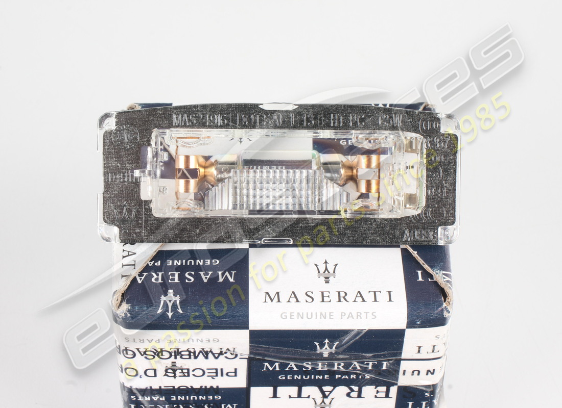 new maserati light plate. part number 673001401 (4)