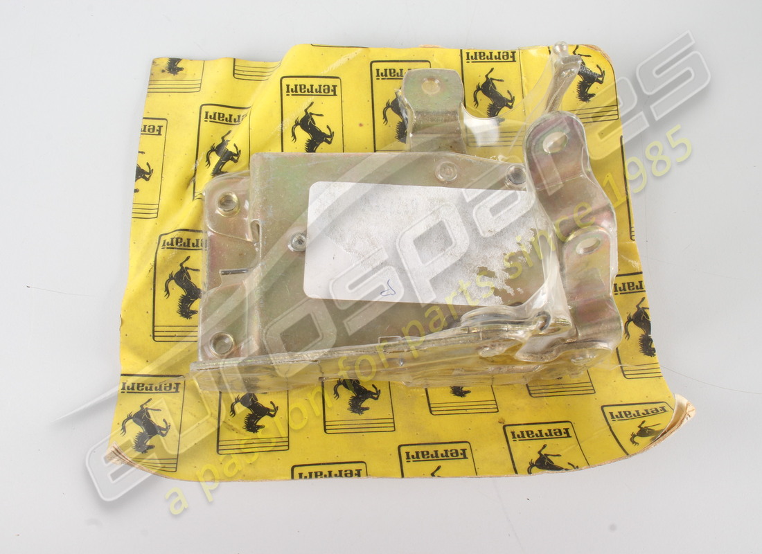 NEW FERRARI LH DOOR LOCK. PART NUMBER 61775500 (1) new ferrari lh door lock. part number 61775500 (1)
