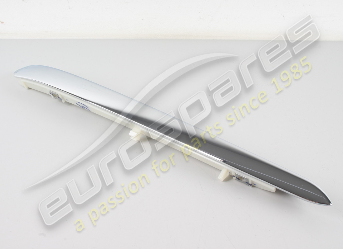 NEW MASERATI FRONT MOULDING LH PART NUMBER 670138039 (5) new maserati front moulding lh part number 670138039 (5)