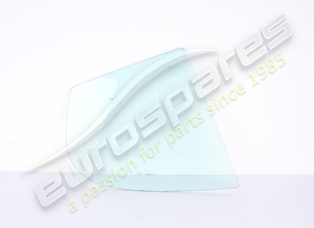 NEW FERRARI RH REAR QUARTER LIGHT ASSEMBLY. PART NUMBER 50015502 (1) new ferrari rh rear quarter light assembly. part number 50015502 (1)