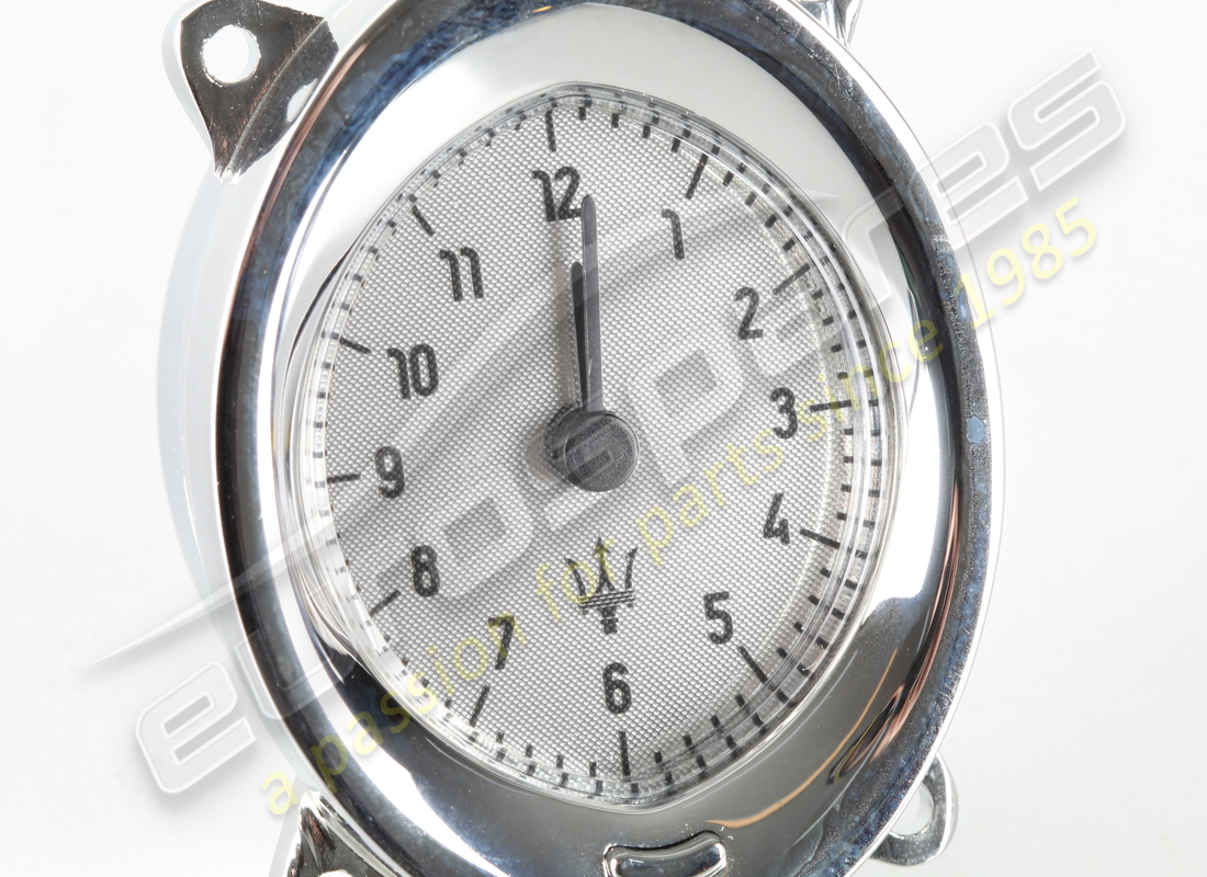 NEW MASERATI ANALOGIC CLOCK. PART NUMBER 69934900 (2) new maserati analogic clock. part number 69934900 (2)