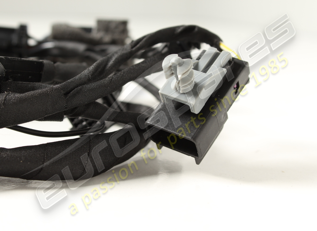 used ferrari luggage compartment wiring h. part number 314939 (2)