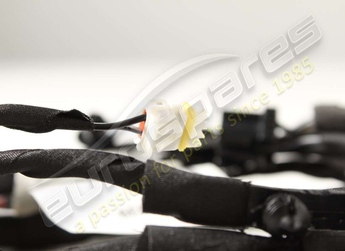 used ferrari luggage compartment wiring h. part number 314939 (3)