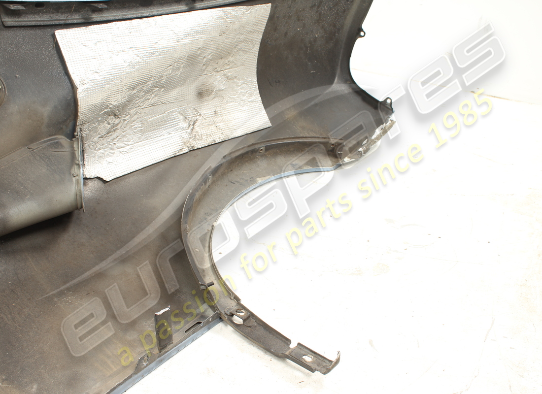 USED FERRARI COMPLETE RH REAR FENDER PLU. PART NUMBER 66091111 (3) used ferrari complete rh rear fender plu. part number 66091111 (3)