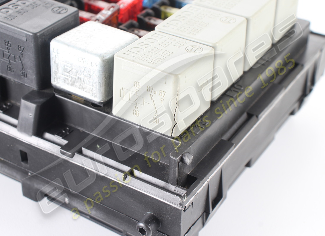 NEW FERRARI RELAY BOARD. PART NUMBER 156998 (3) new ferrari relay board. part number 156998 (3)