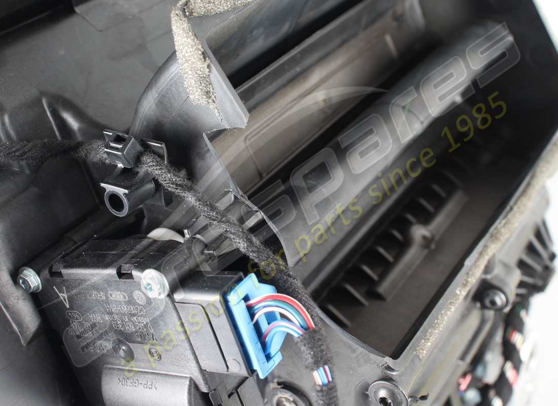 USED LAMBORGHINI HEATER MATRIX. PART NUMBER 400820351C (6) used lamborghini heater matrix. part number 400820351c (6)