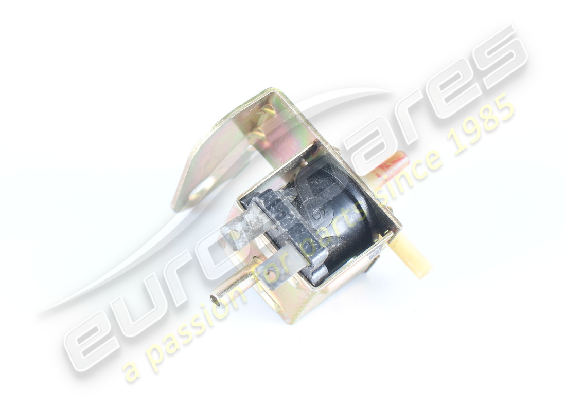 NEW FERRARI VACUUM CONTROL VALVE. PART NUMBER 111704 (2) new ferrari vacuum control valve. part number 111704 (2)