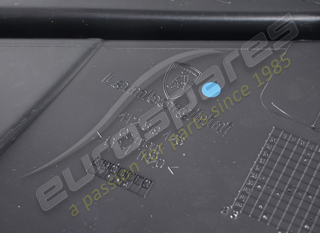 new lamborghini plenum panel cover. part number 4t2819426e (3)